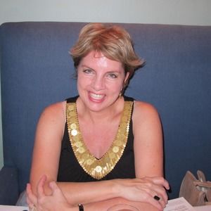 Meet your Posher, Julie